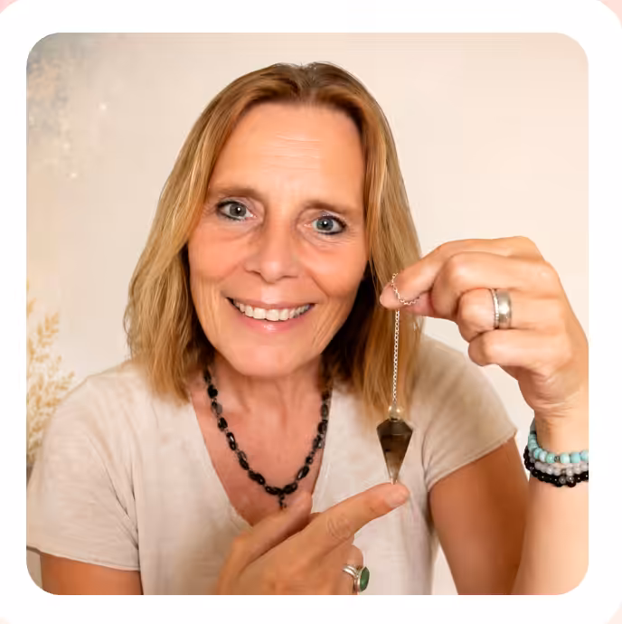 Nicole Bondani, Seelen- und Geistheilung, Bewusstseinsarbeit und Pendeln